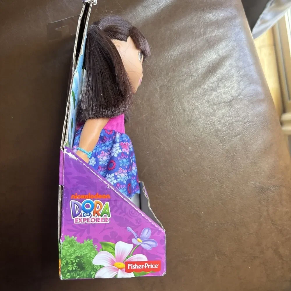 Dora The Explorer Everyday Adventures Winter Adventure Dora Doll Fisher Price